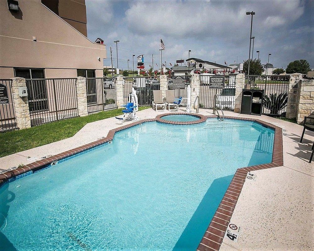 Comfort Suites Austin Nw Lakeline Экстерьер фото