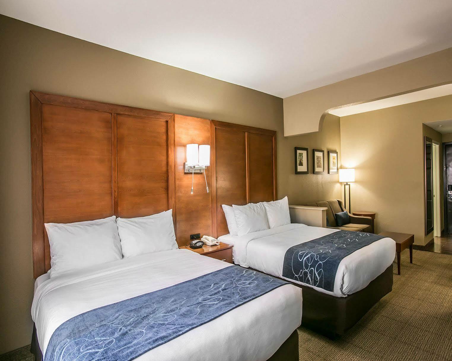 Comfort Suites Austin Nw Lakeline Экстерьер фото